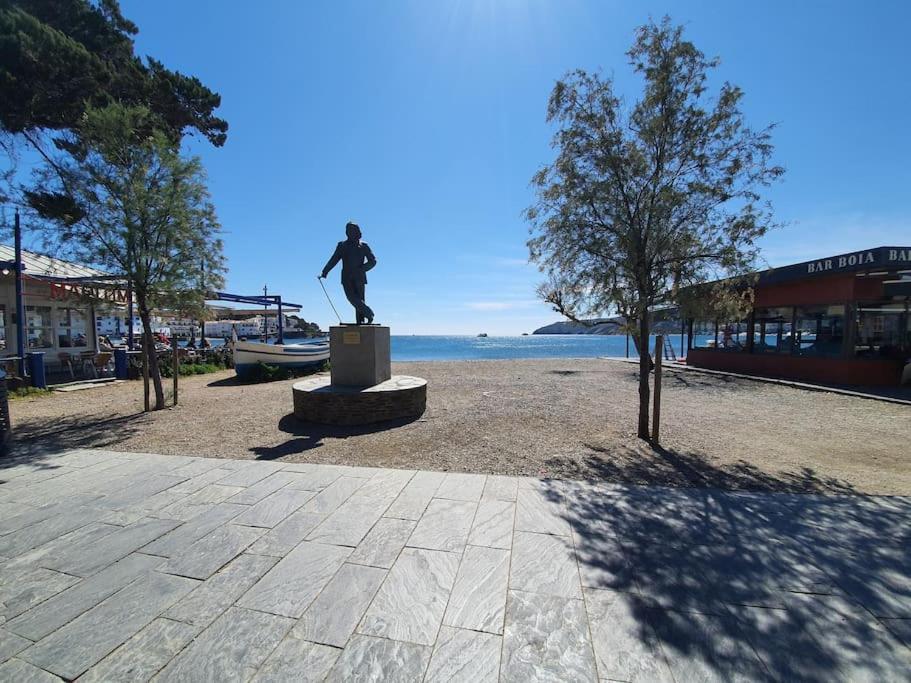 Espectacular Planta Baja Con Terraza Y Parking A 5 Min De La Playa Apartman Cadaqués Kültér fotó