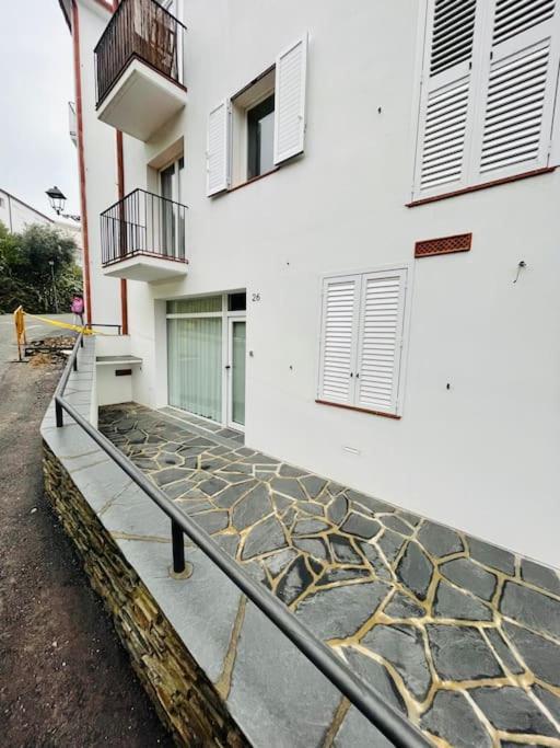 Espectacular Planta Baja Con Terraza Y Parking A 5 Min De La Playa Apartman Cadaqués Kültér fotó