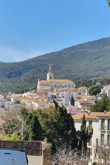 Espectacular Planta Baja Con Terraza Y Parking A 5 Min De La Playa Apartman Cadaqués Kültér fotó